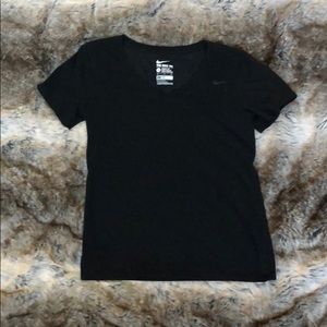 Nike V Neck Dri-fit. Black. Women’s Size Small.